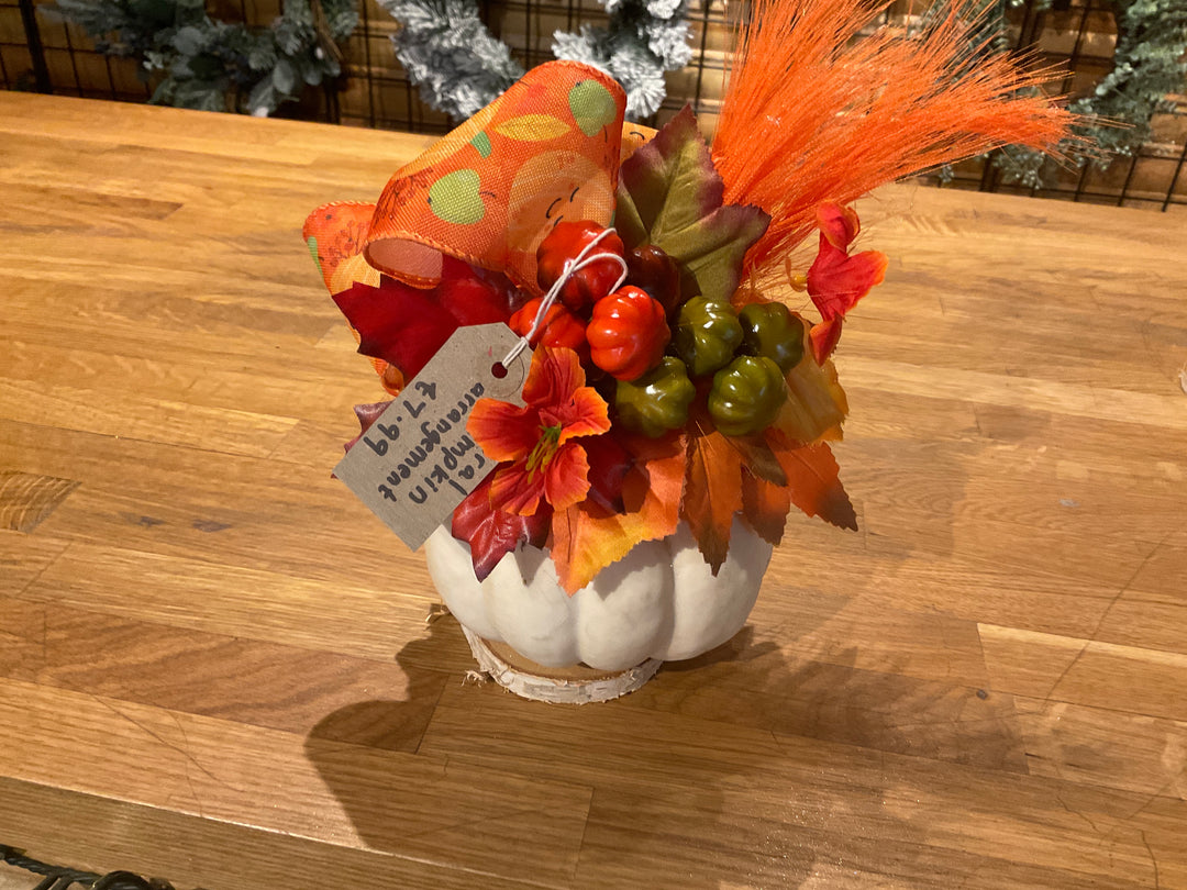 Fresh Product - Small Pumpkin Display